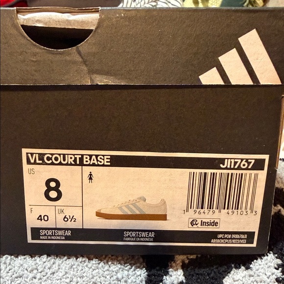 NIB Adidas VL Court Base - Picture 6 of 6